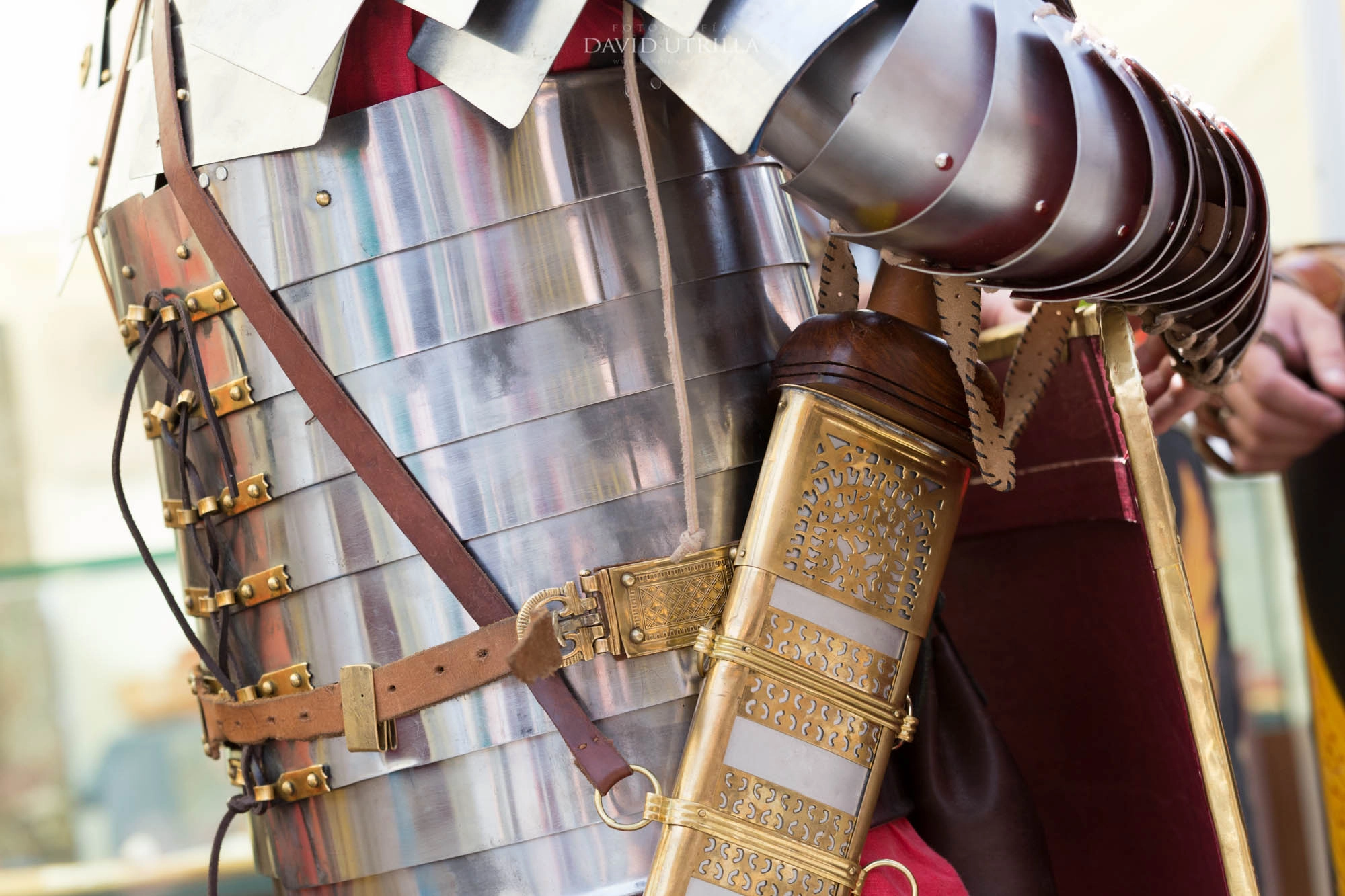 Detalles de armadura y vaina del gladius